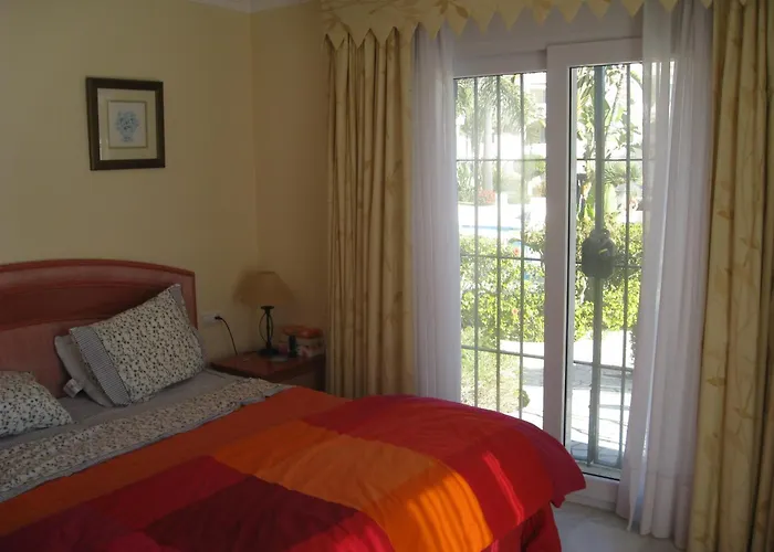 Sea View At White Pearl Ii, Elviria, * ماربيا