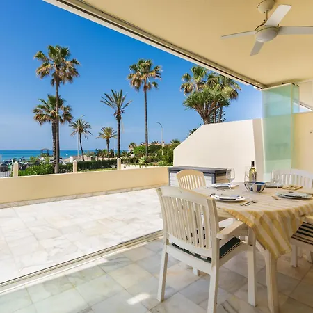 Sea View At White Pearl Ii, Elviria, דירה
