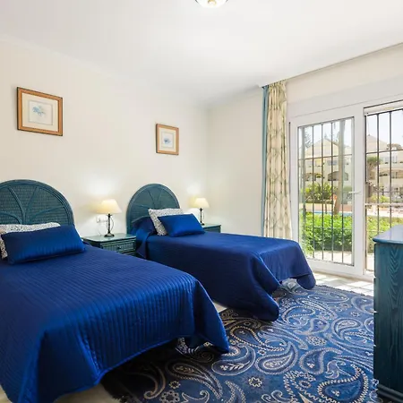 דירה Sea View At White Pearl Ii, Elviria, מארבלה