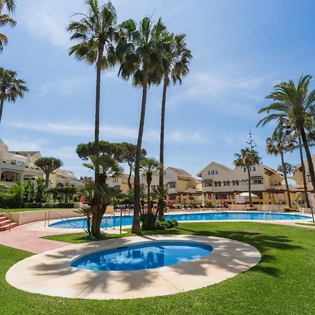 Sea View At White Pearl Ii, Elviria, מארבלה